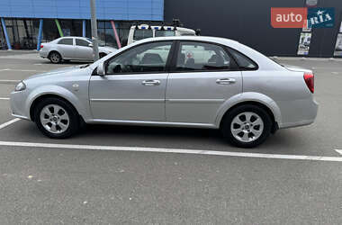 Седан Daewoo Gentra 2013 в  фото 6 Седан Daewoo Gentra 2013 в