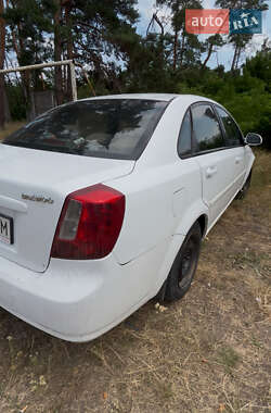 Седан Daewoo Gentra 2013 в Каневе
