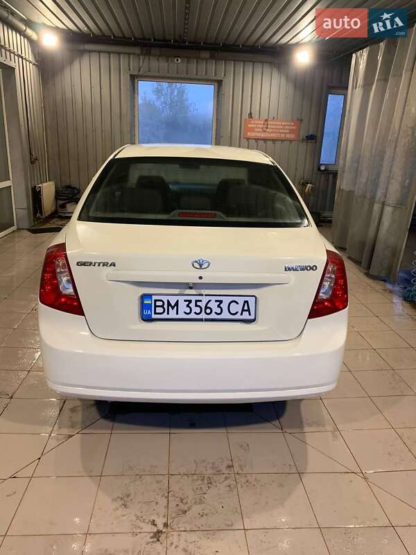 Седан Daewoo Gentra 2013 в Кролевці