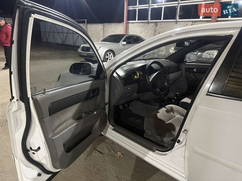 Седан Daewoo Gentra 2013 в Золотоноші