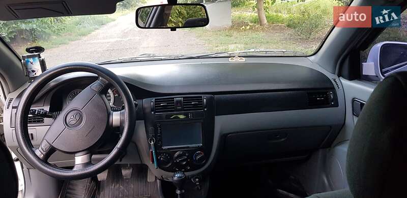 Седан Daewoo Gentra 2013 в Лозовій