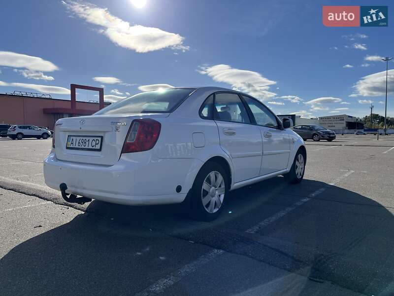 Седан Daewoo Gentra 2013 в Києві фото 5 Седан Daewoo Gentra 2013 в Києві