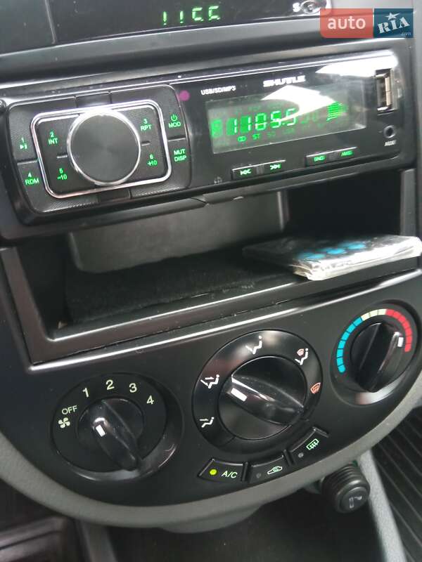 Седан Daewoo Gentra 2014 в Києві фото 9 Седан Daewoo Gentra 2014 в Києві