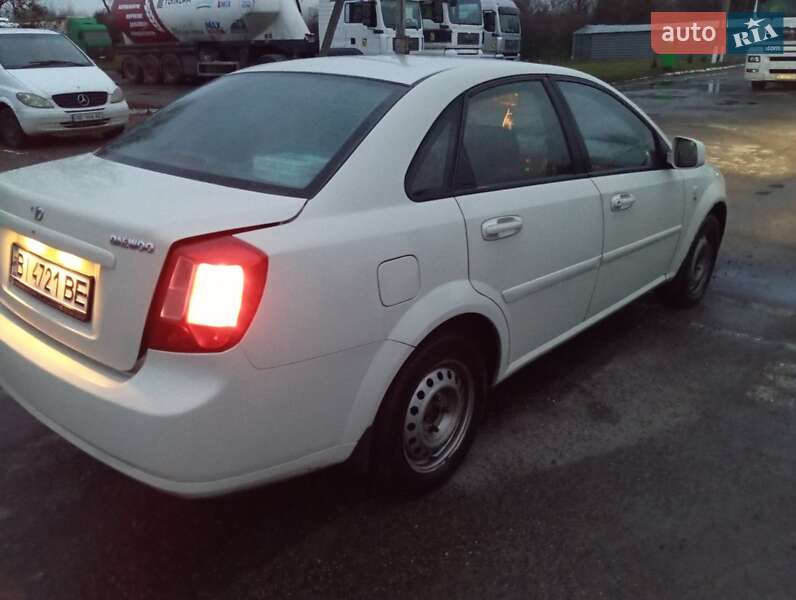 Седан Daewoo Gentra 2013 в Полтаві