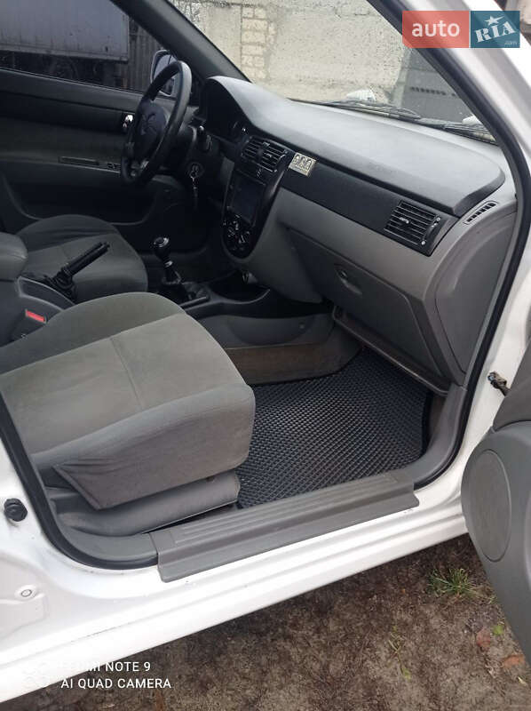 Седан Daewoo Gentra 2013 в Харькове