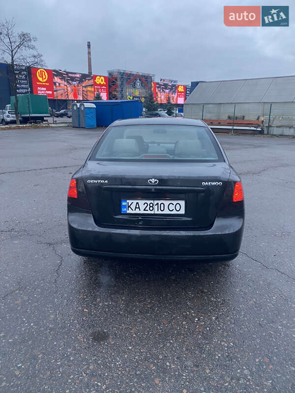 Седан Daewoo Gentra 2015 в Киеве