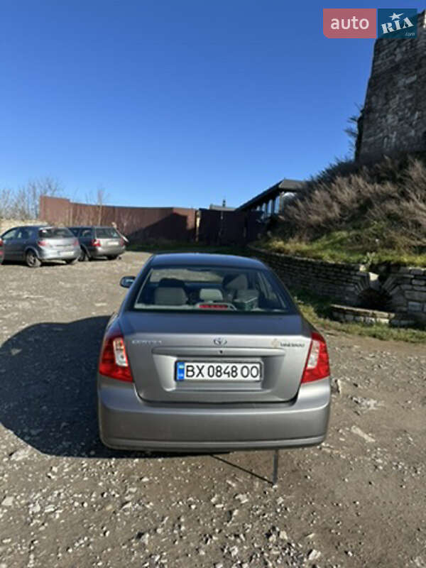 Седан Daewoo Gentra 2013 в Дунаевцах