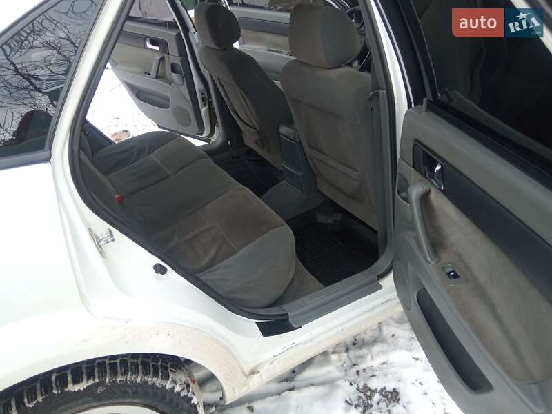 Седан Daewoo Gentra 2013 в Вінниці