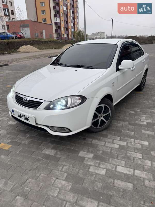 Седан Daewoo Gentra 2013 в Вінниці