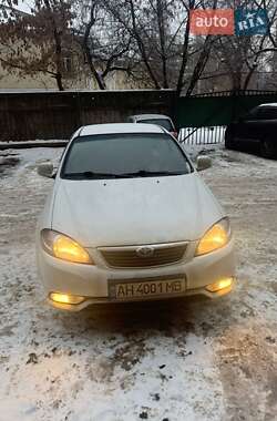 Седан Daewoo Gentra 2013 в Киеве