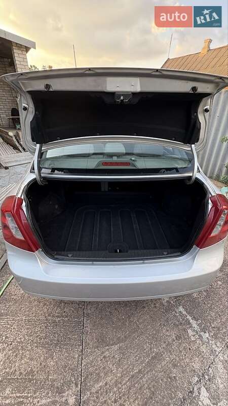 Седан Daewoo Gentra 2013 в Кривом Роге