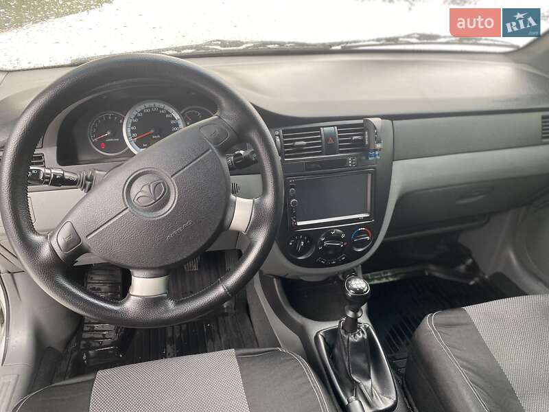 Седан Daewoo Gentra 2013 в Киеве фото 7 Седан Daewoo Gentra 2013 в Киеве