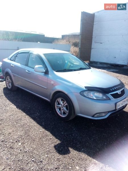 Седан Daewoo Gentra 2014 в Киеве