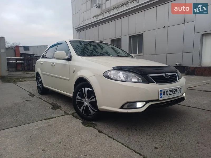Daewoo Gentra 2014