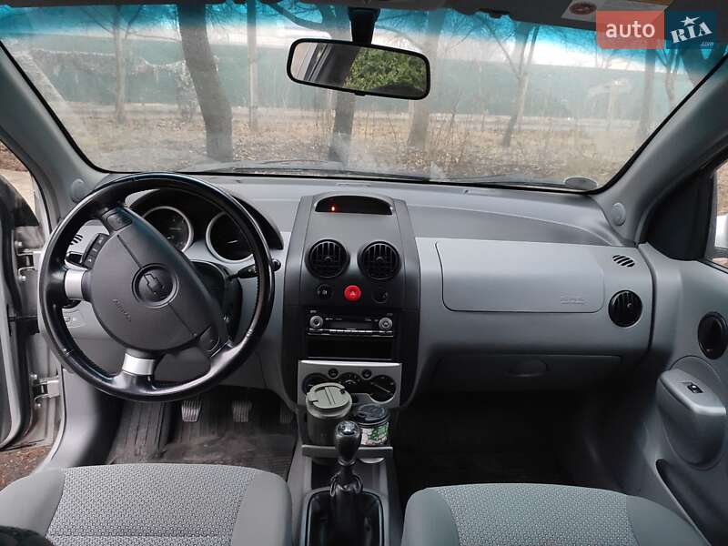 Седан Daewoo Kalos 2005 в Виннице