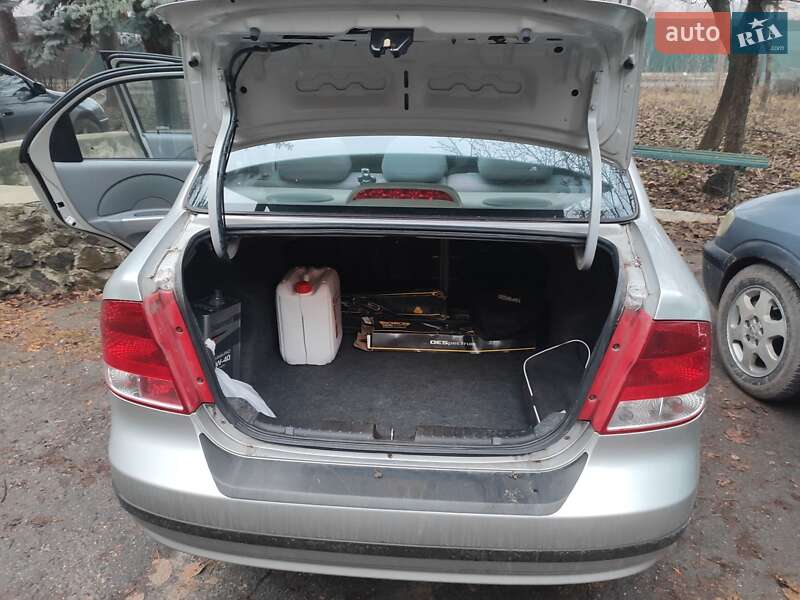 Седан Daewoo Kalos 2005 в Виннице