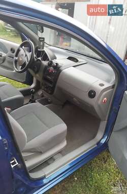 Хэтчбек Daewoo Kalos 2004 в  фото 16 Хэтчбек Daewoo Kalos 2004 в
