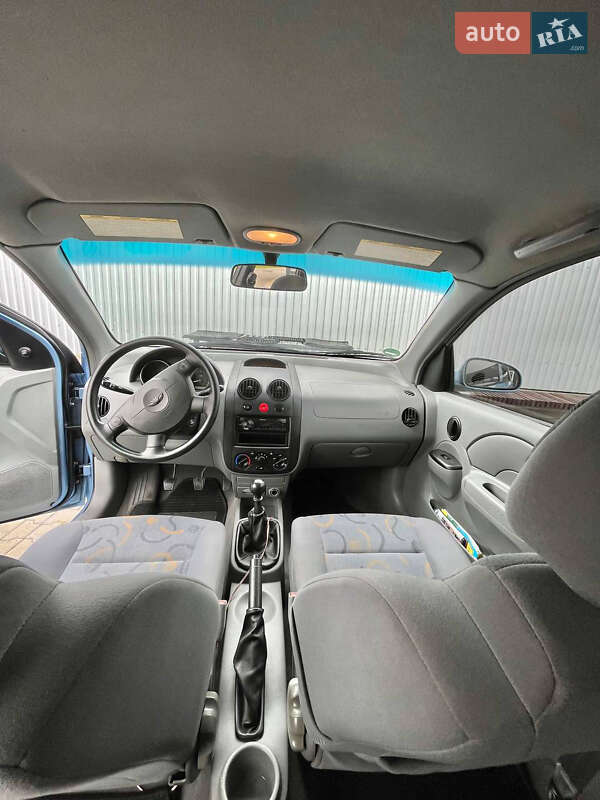 Хэтчбек Daewoo Kalos 2002 в Косове фото 12 Хэтчбек Daewoo Kalos 2002 в Косове