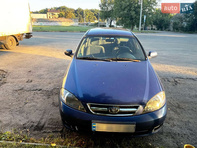 Хэтчбек Daewoo Lacetti 2004 в Киеве