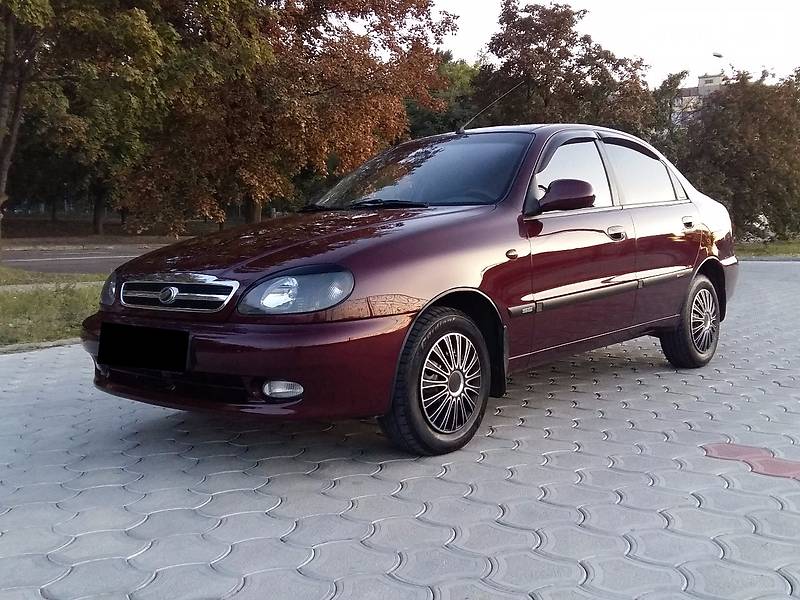 Седан Daewoo Lanos 2010 в Днепре