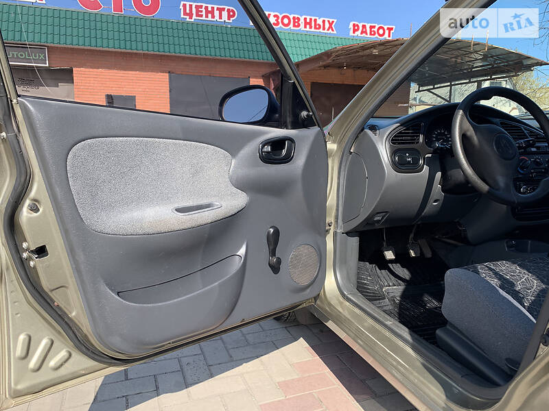 Седан Daewoo Lanos 2007 в Дніпрі
