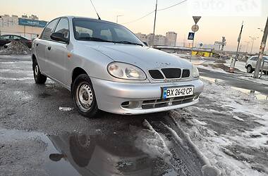 Седан Daewoo Lanos 2004 в Киеве