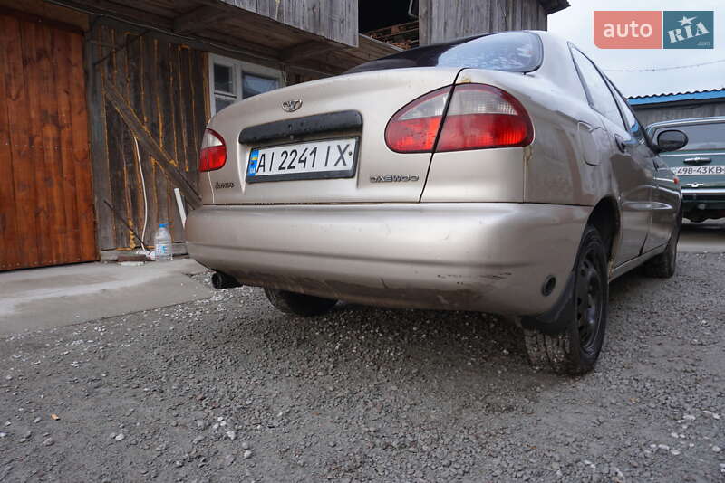Хэтчбек Daewoo Lanos 2004 в Вышгороде