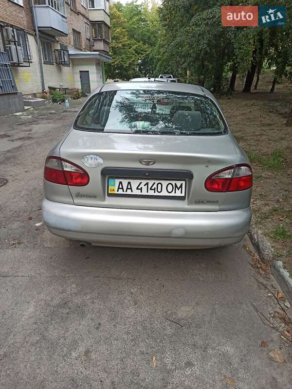 Седан Daewoo Lanos 2003 в Киеве