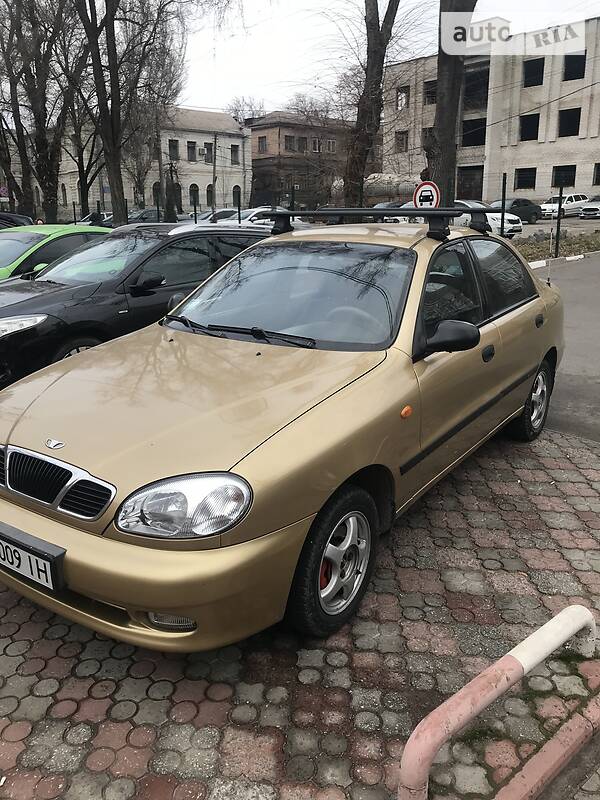 Хэтчбек Daewoo Lanos 2003 в Запорожье