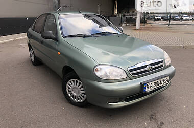 Седан Daewoo Lanos 2010 в Киеве