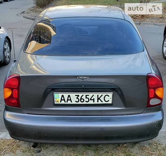 Седан Daewoo Lanos 2004 в Киеве
