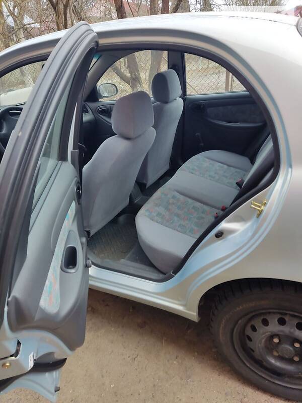 Седан Daewoo Lanos 2005 в Львове
