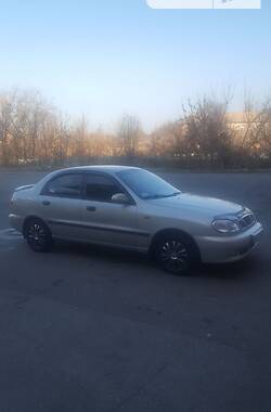 Седан Daewoo Lanos 2001 в Кривом Роге