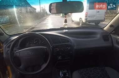 Седан Daewoo Lanos 2002 в Рівному