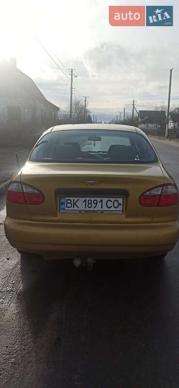 Седан Daewoo Lanos 2002 в Рівному