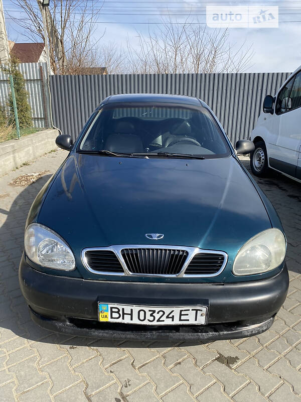 Седан Daewoo Lanos 1998 в Ирпене