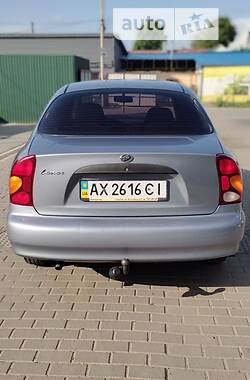 Седан Daewoo Lanos 2010 в Харькове