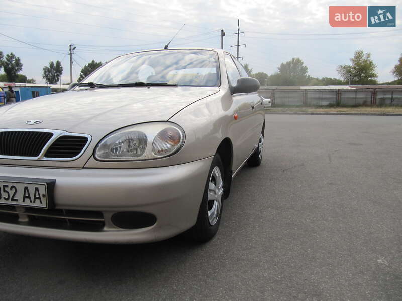 Седан Daewoo Lanos 2004 в Днепре
