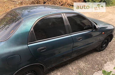 Седан Daewoo Lanos 2000 в Кривом Роге