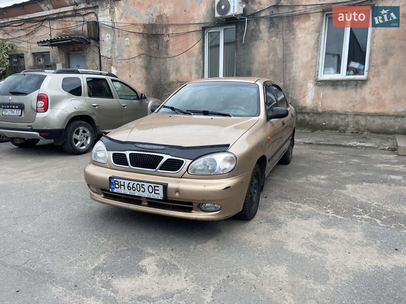 Седан Daewoo Lanos 2002 в Одессе