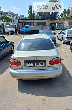 Седан Daewoo Lanos 2002 в Запоріжжі