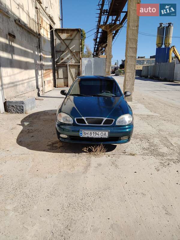 Хэтчбек Daewoo Lanos 1998 в Одессе