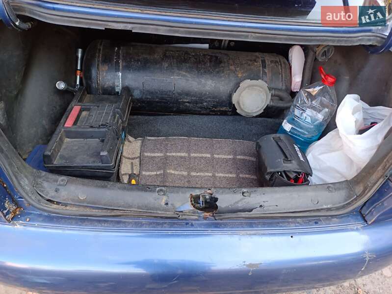 Седан Daewoo Lanos 2004 в Чернигове