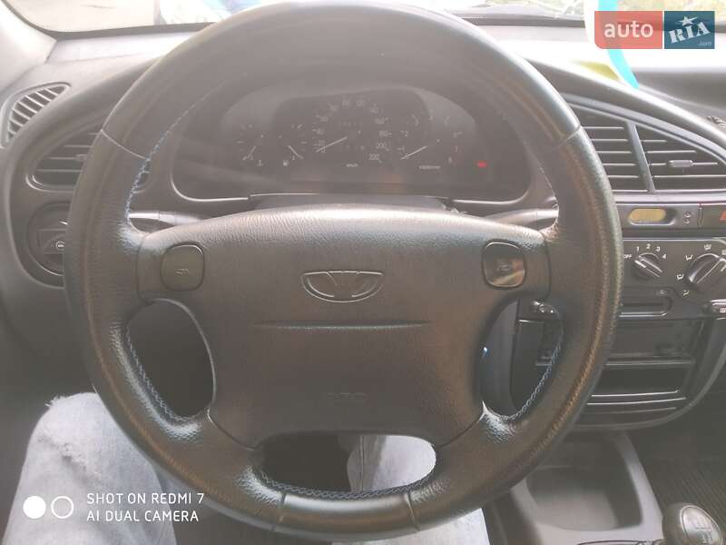 Седан Daewoo Lanos 2006 в Киеве