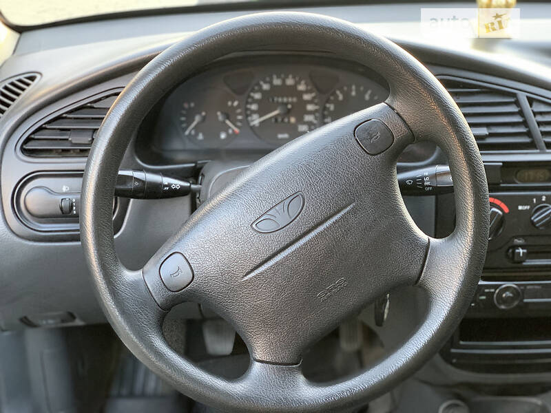Седан Daewoo Lanos 2008 в Самборі