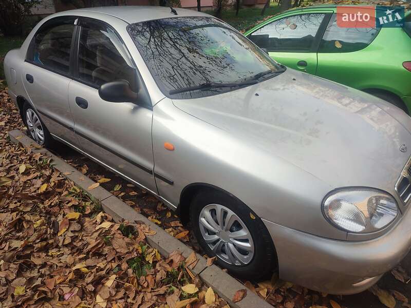 Седан Daewoo Lanos 2004 в Мукачево