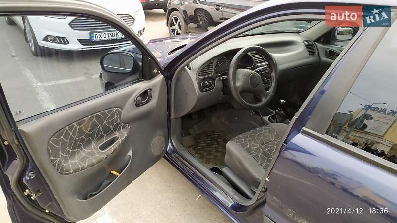 Седан Daewoo Lanos 2003 в Харкові