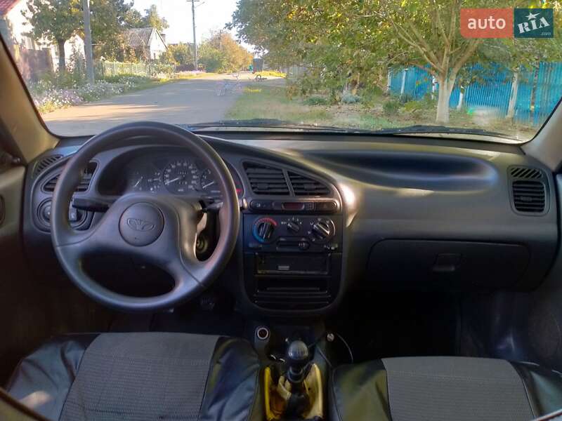 Седан Daewoo Lanos 2003 в Доброславе