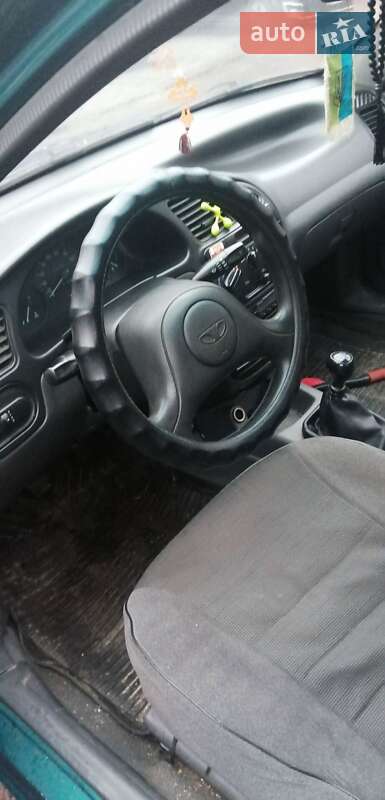 Седан Daewoo Lanos 2002 в Черкассах