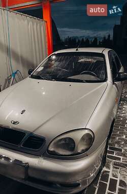 Седан Daewoo Lanos 2004 в 